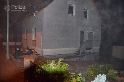 pol-ppwp-brand-in-einfamilienhaus-rund-100-000-euro-schaden