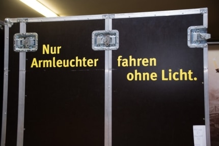 nur-armleuchter-fahren-ohne-licht