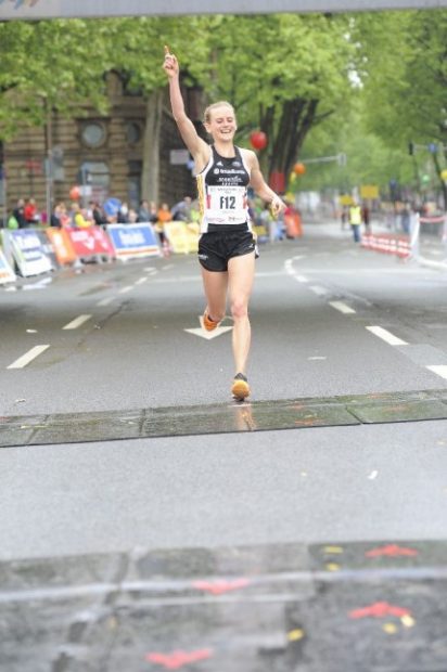 07052017_HM-Siegerin_JUBEL_Motiv_2___Streckenrekord___Quali_fuer_Studenten-Universiade_Fabienne_Amrhein_Foto_Sportonline