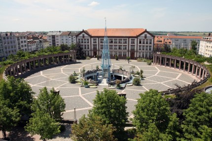 Der Exerzierplatz ist die gute Stube von Pirmasens. Im 18. Jahrhundert, zu Zeiten des Landgrafen Ludwig IX., diente er zum Exerzieren und Marschieren der Grenadiere. Heute findet hier der Wochenmarkt, Stadtfeste und kulturelle Veranstaltungen statt. (Foto: Sammlung/Stadtarchiv)