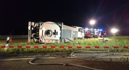 pol-pdnw-verkehrsunfall-mit-hohem-sachschaden-umgekippter-tanklastzug-verdacht-auf-alkohol-btm-einfl