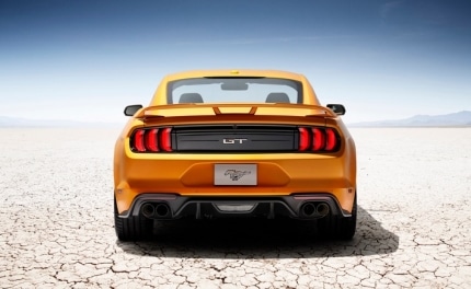 ford-verkuendet-preise-des-neuen-mustang-und-enthuellt-gt4-rennversion