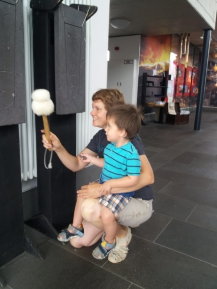 Auch für die jüngsten Gäste gibt es in den Mayener Museen viel zu entdecken. (Foto von Sabine Leonard/Stadt Mayen)