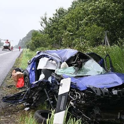 Unfall A7 Egestorf - Verkehrsunfall mit zwei Schwerverletzten (c) Polizei Harburg